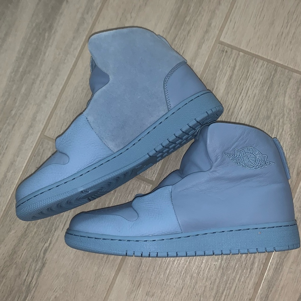 👍🏻 WOMENS JORDAN AJ1 SAGE XX ATHLETIC SNEAKERS